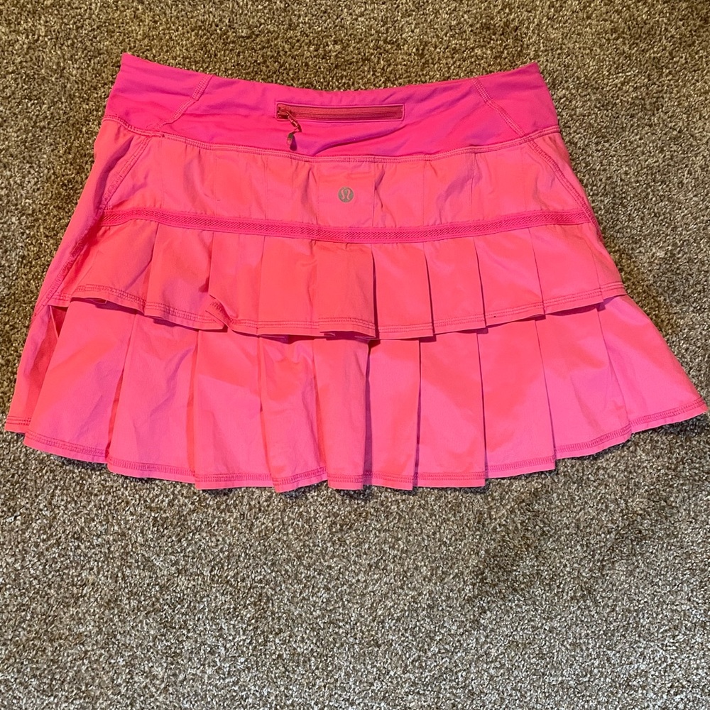 Lululemon pink athletic skirt